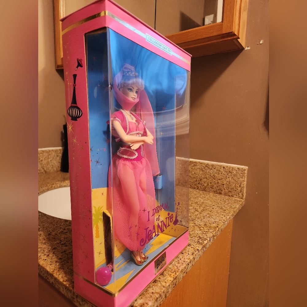 SOLD I dream of Jeannie Barbie Mattel collectible new in box - Picture 4 of 9